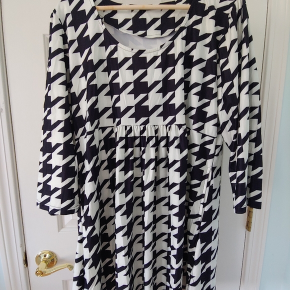 EUC Plus Size Reborn Collection Houndstooth Empire Waist Tunic - Size 2X - Picture 6 of 9